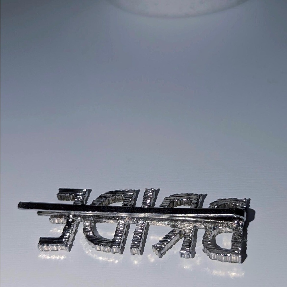 Sparkling Silver Bride Hair Accessory, Bridal Hair Pin, (brandnew) - Picture 4 of 4